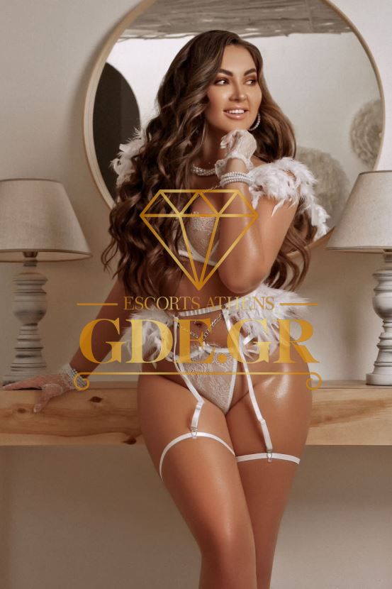 LOLA-SENSUAL-RUSSIAN-GDE-MODEL-IN-ATHENS-1